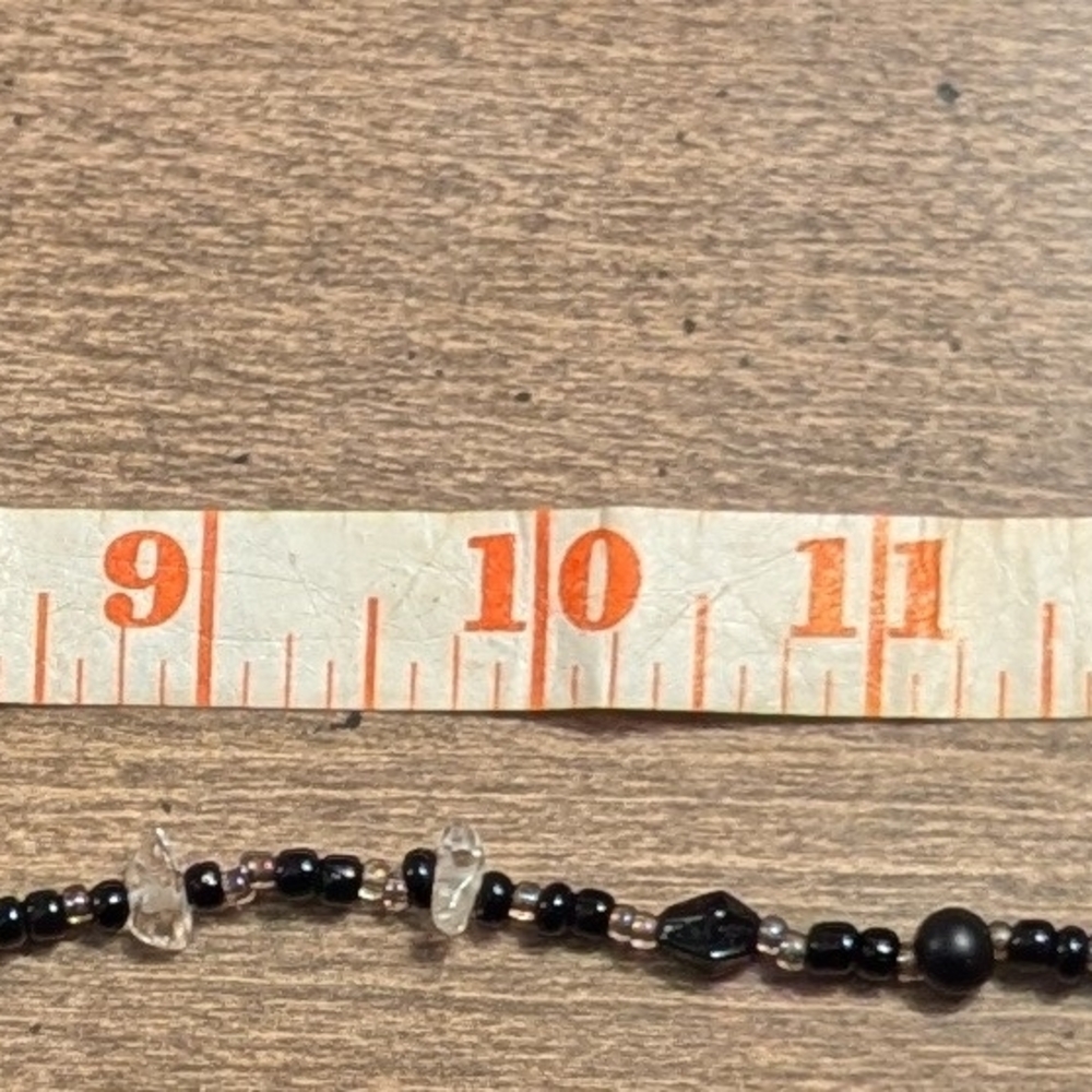 Elegant Black and Cream Beaded Necklace - Picture 3 of 3